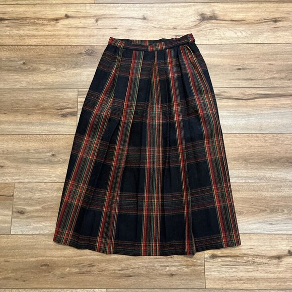 Wimbleton by Hartwell Pleated Midi Skirt SZ 6 Black Plaid Green Red Wool Blend - Picture 1 of 8